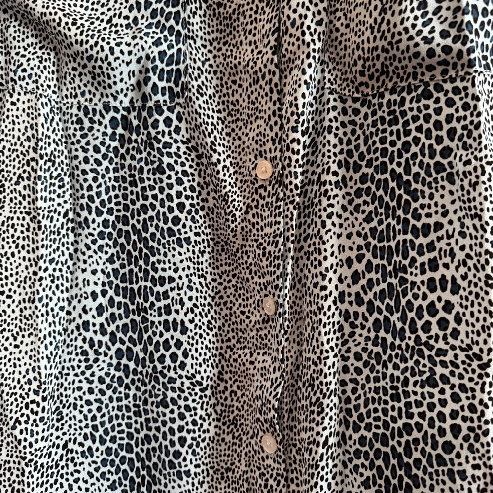 Stylish Black and White Animal Print Shirt Dress - Picture 3 of 4